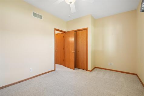 808 Winterberry Place NE Cedar Rapids IA 52402