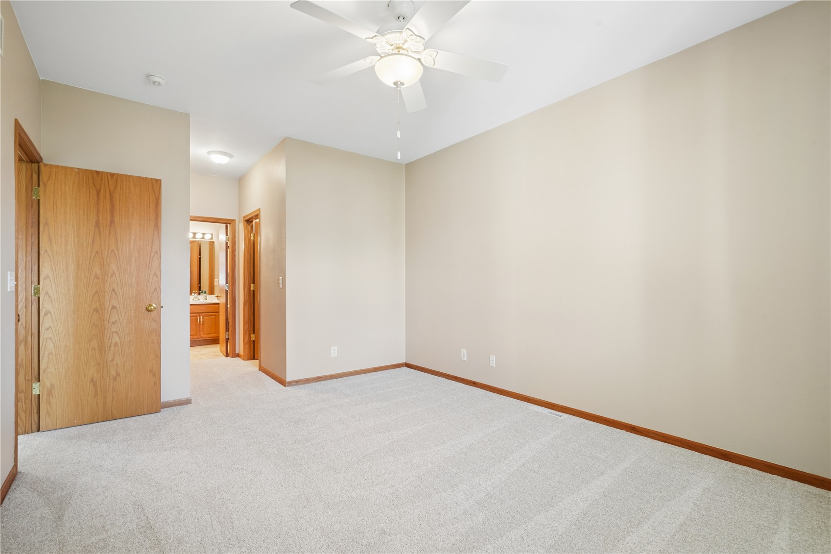 808 Winterberry Place NE Cedar Rapids IA 52402