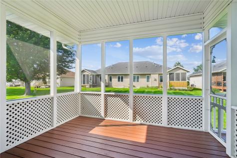 808 Winterberry Place NE Cedar Rapids IA 52402