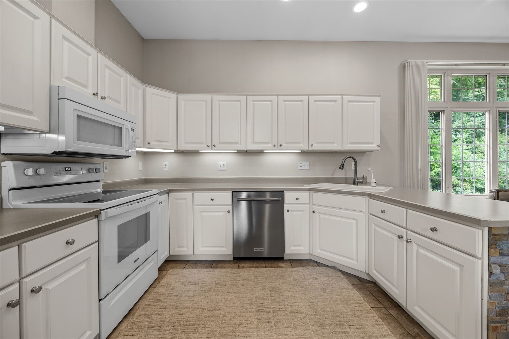 265 Holiday Road Coralville IA 52241