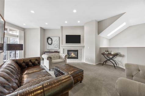 265 Holiday Road Coralville IA 52241