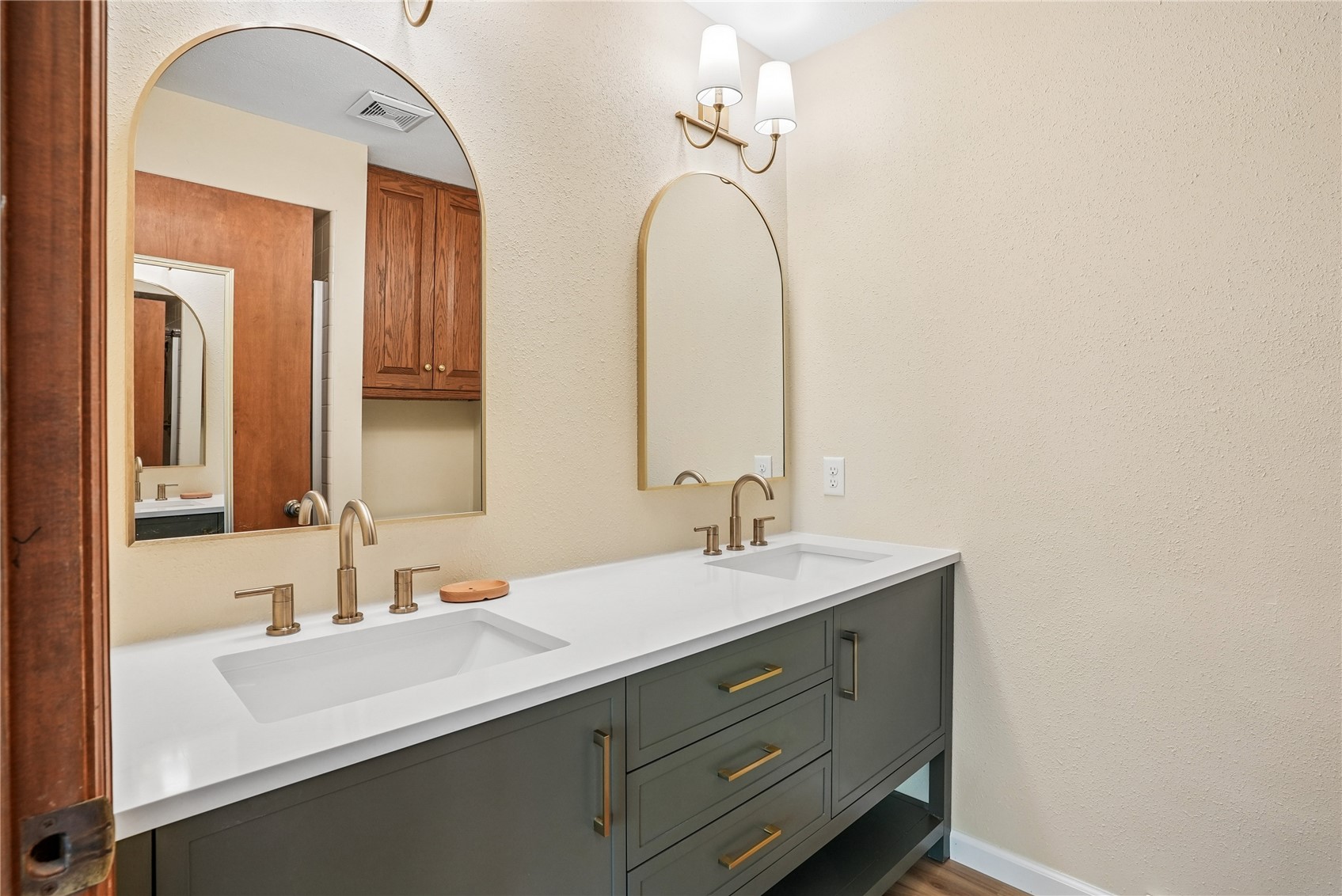 1585 Matterhorn Drive NE Cedar Rapids IA 52402