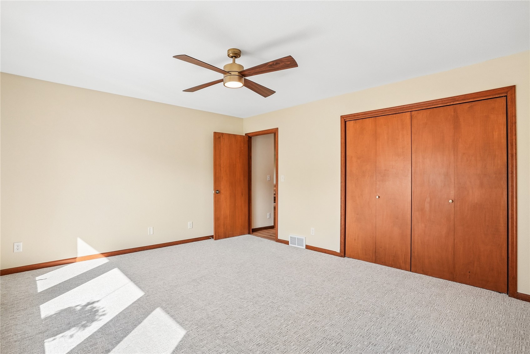 1585 Matterhorn Drive NE Cedar Rapids IA 52402