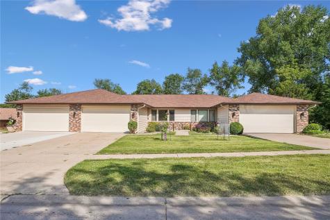 1585 Matterhorn Drive NE Cedar Rapids IA 52402