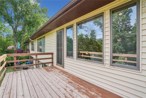 1585 Matterhorn Drive NE Cedar Rapids IA 52402