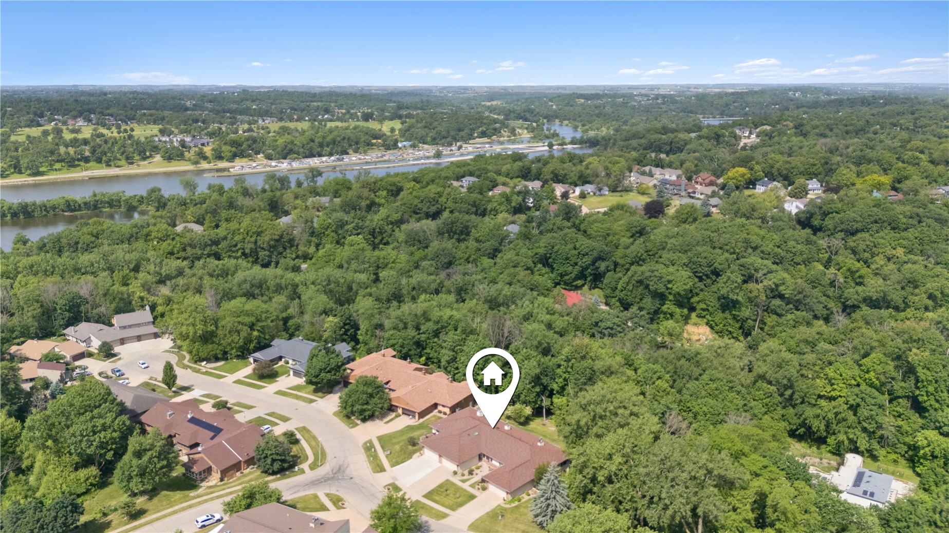 1585 Matterhorn Drive NE Cedar Rapids IA 52402