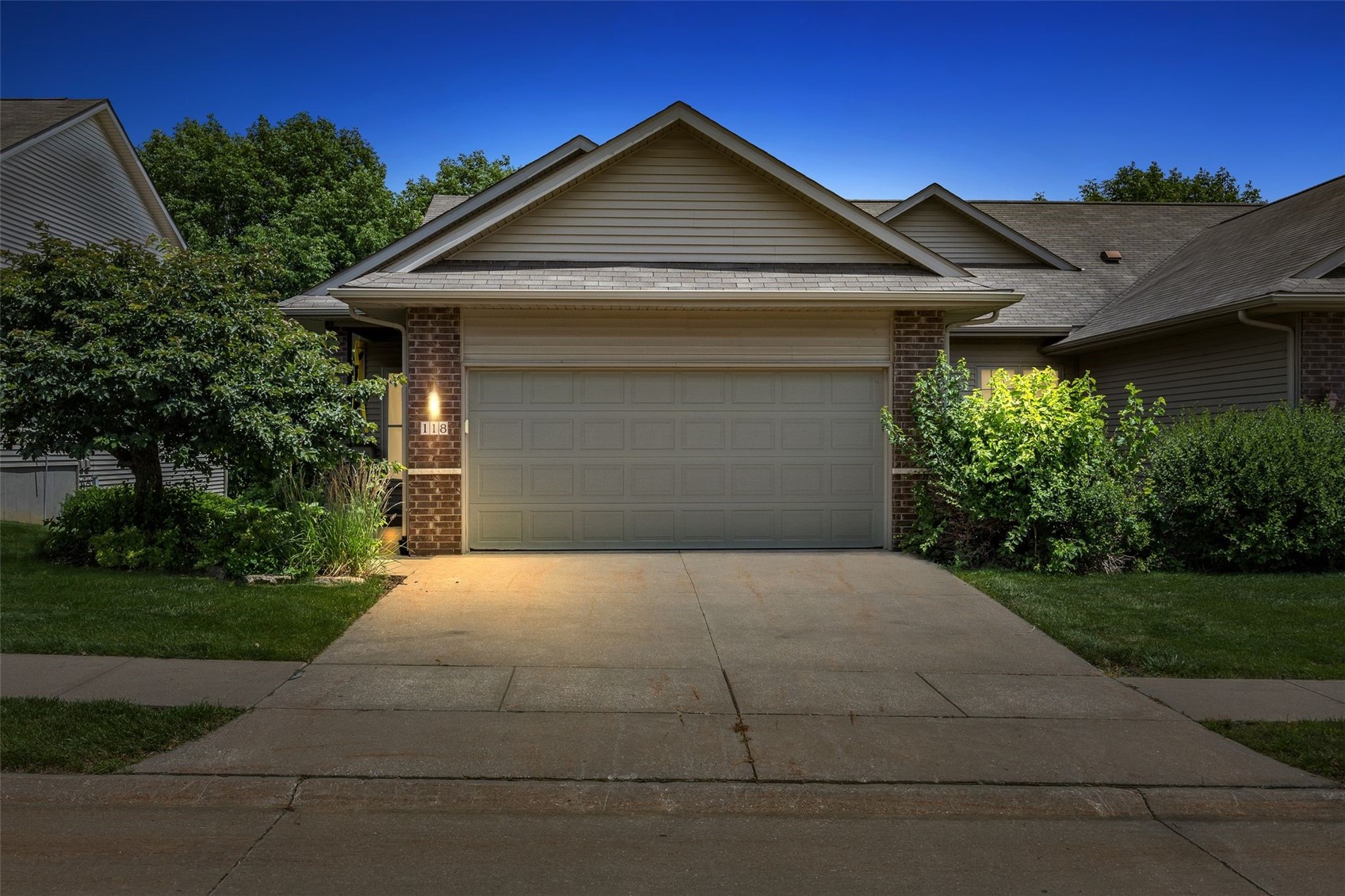118 Broadmoor Lane Iowa City IA 52245