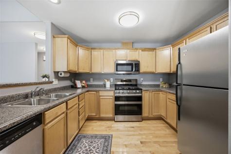 118 Broadmoor Lane Iowa City IA 52245