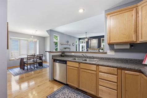 118 Broadmoor Lane Iowa City IA 52245