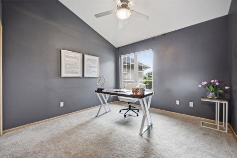 118 Broadmoor Lane Iowa City IA 52245