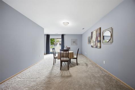 118 Broadmoor Lane Iowa City IA 52245