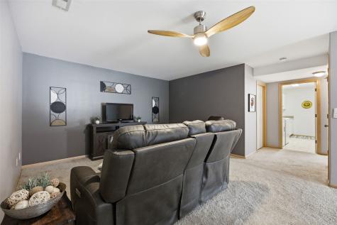 118 Broadmoor Lane Iowa City IA 52245
