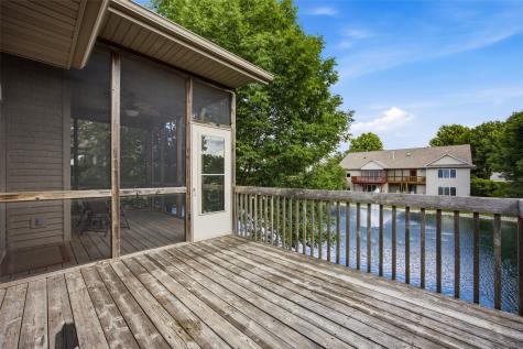 118 Broadmoor Lane Iowa City IA 52245