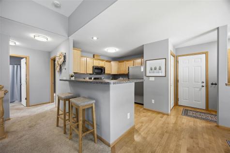 118 Broadmoor Lane Iowa City IA 52245