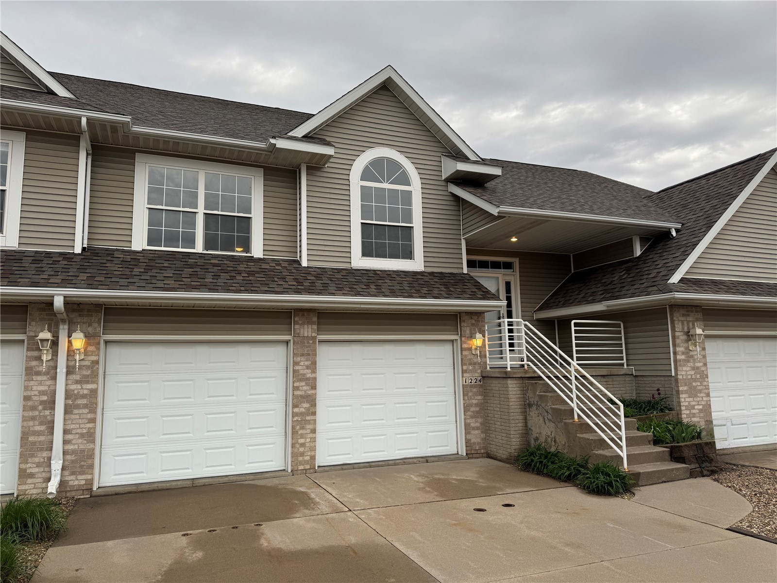 1224 Litchfield Drive Hiawatha IA 52233