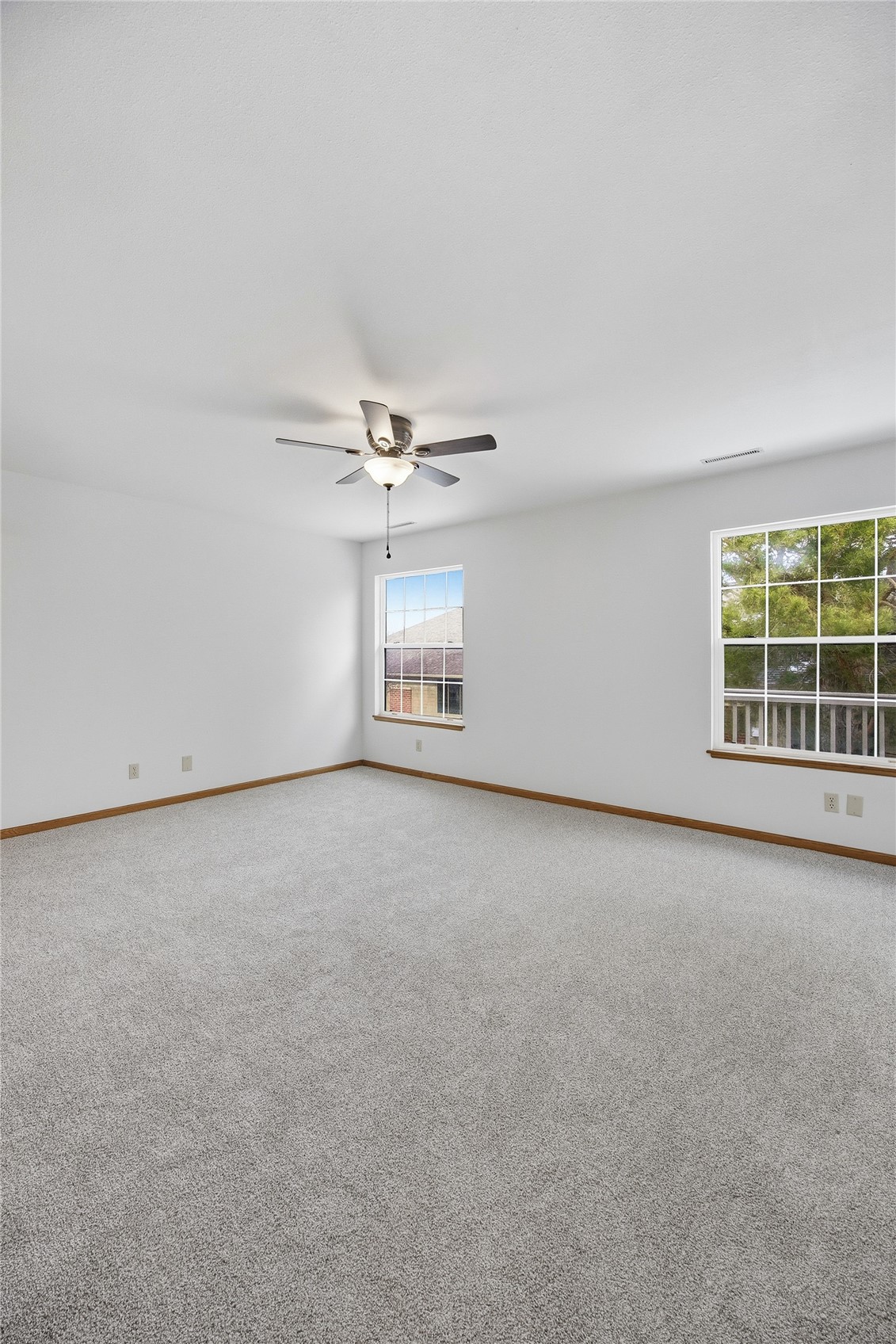 1224 Litchfield Drive Hiawatha IA 52233