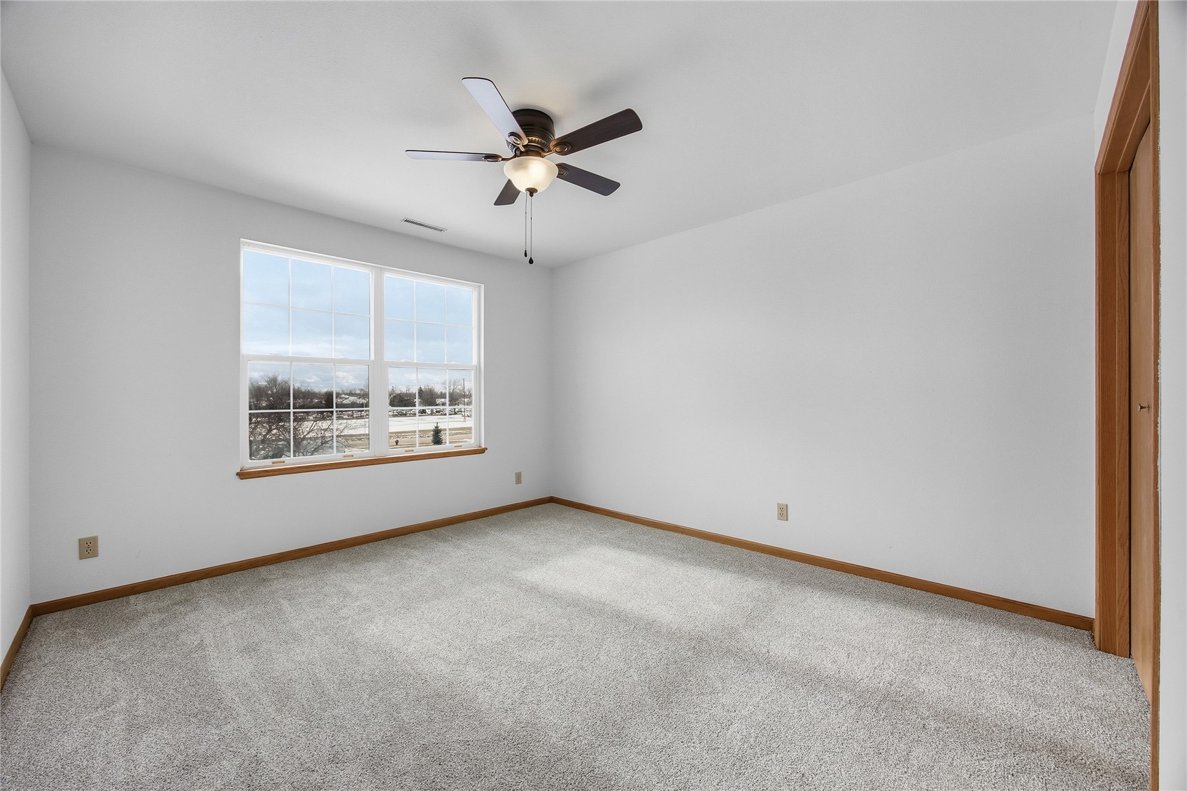 1224 Litchfield Drive Hiawatha IA 52233