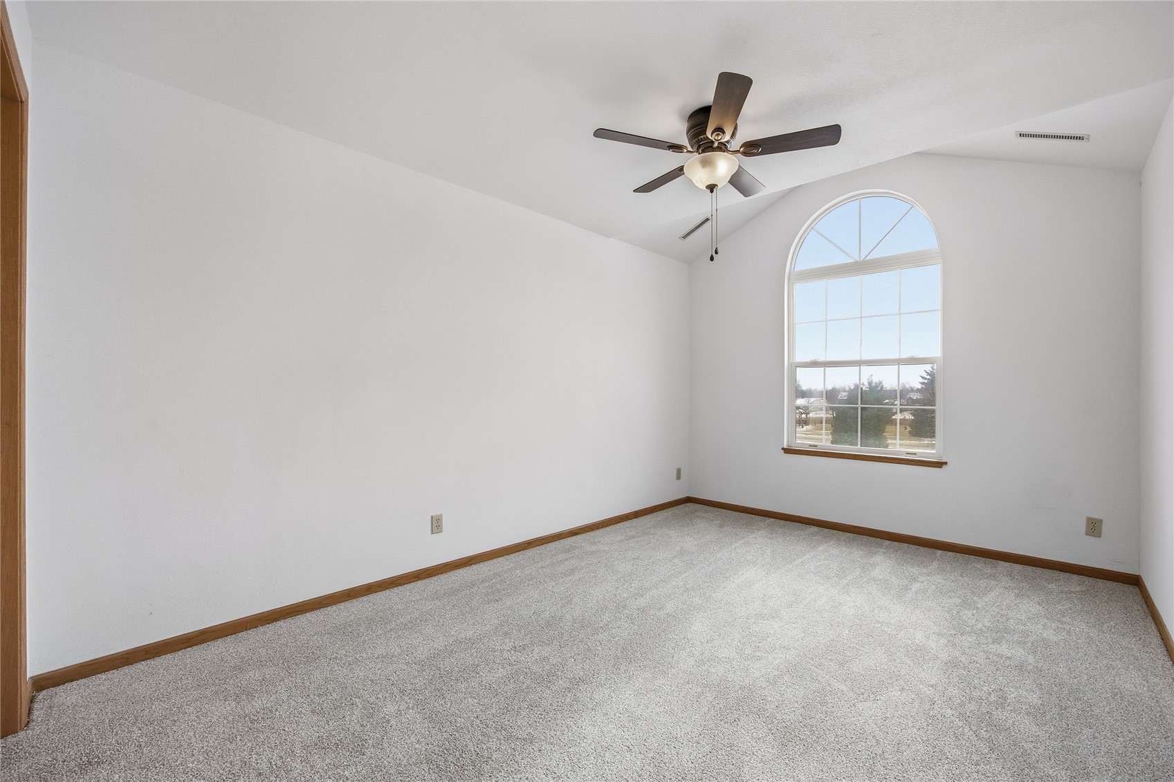1224 Litchfield Drive Hiawatha IA 52233