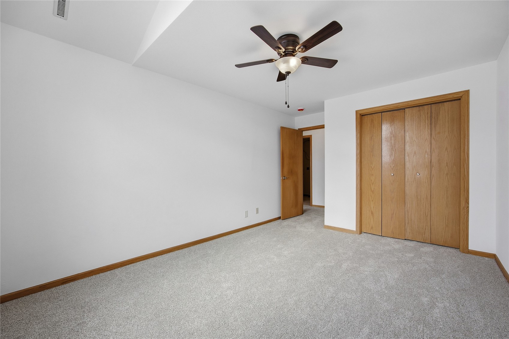 1224 Litchfield Drive Hiawatha IA 52233