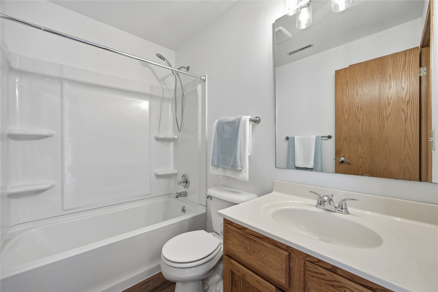 1224 Litchfield Drive Hiawatha IA 52233