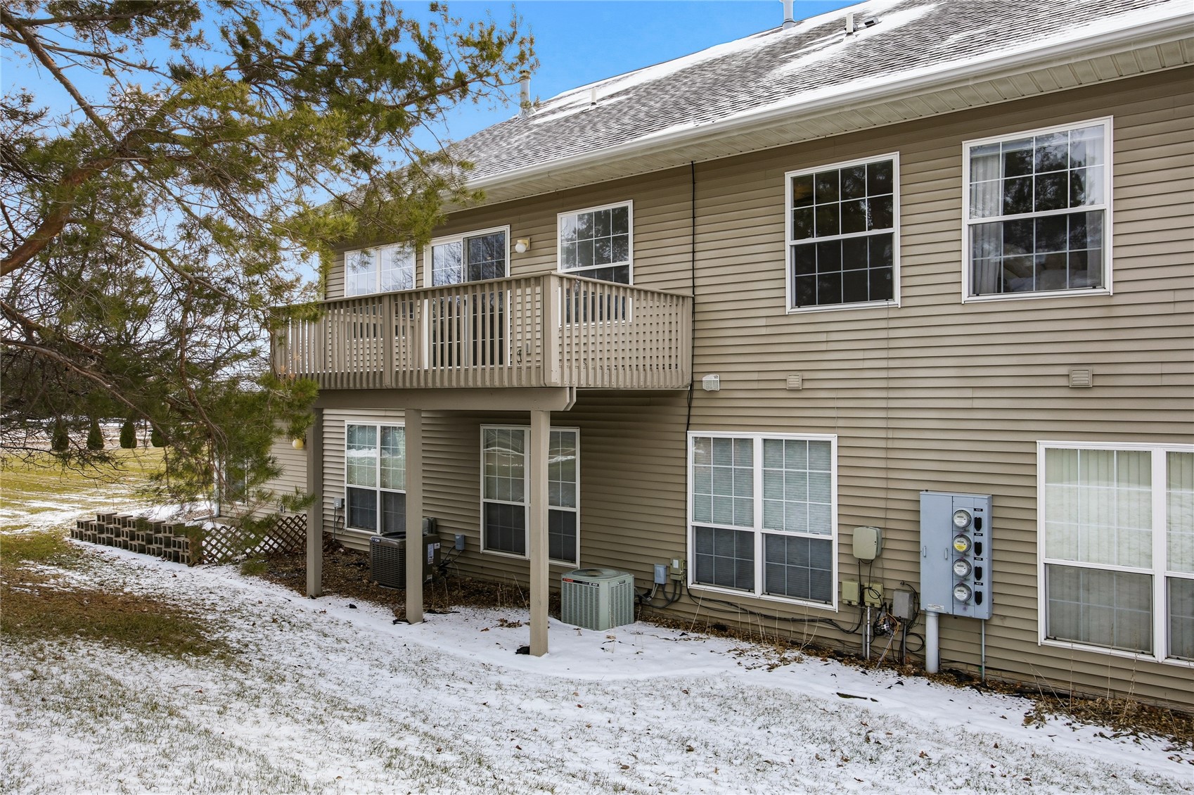 1224 Litchfield Drive Hiawatha IA 52233