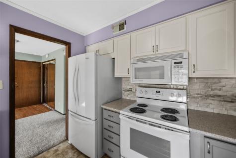 5711 Golden Court NE Cedar Rapids IA 52402