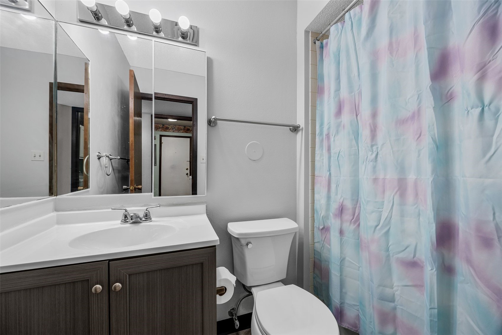 5711 Golden Court NE Cedar Rapids IA 52402