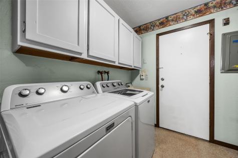 5711 Golden Court NE Cedar Rapids IA 52402
