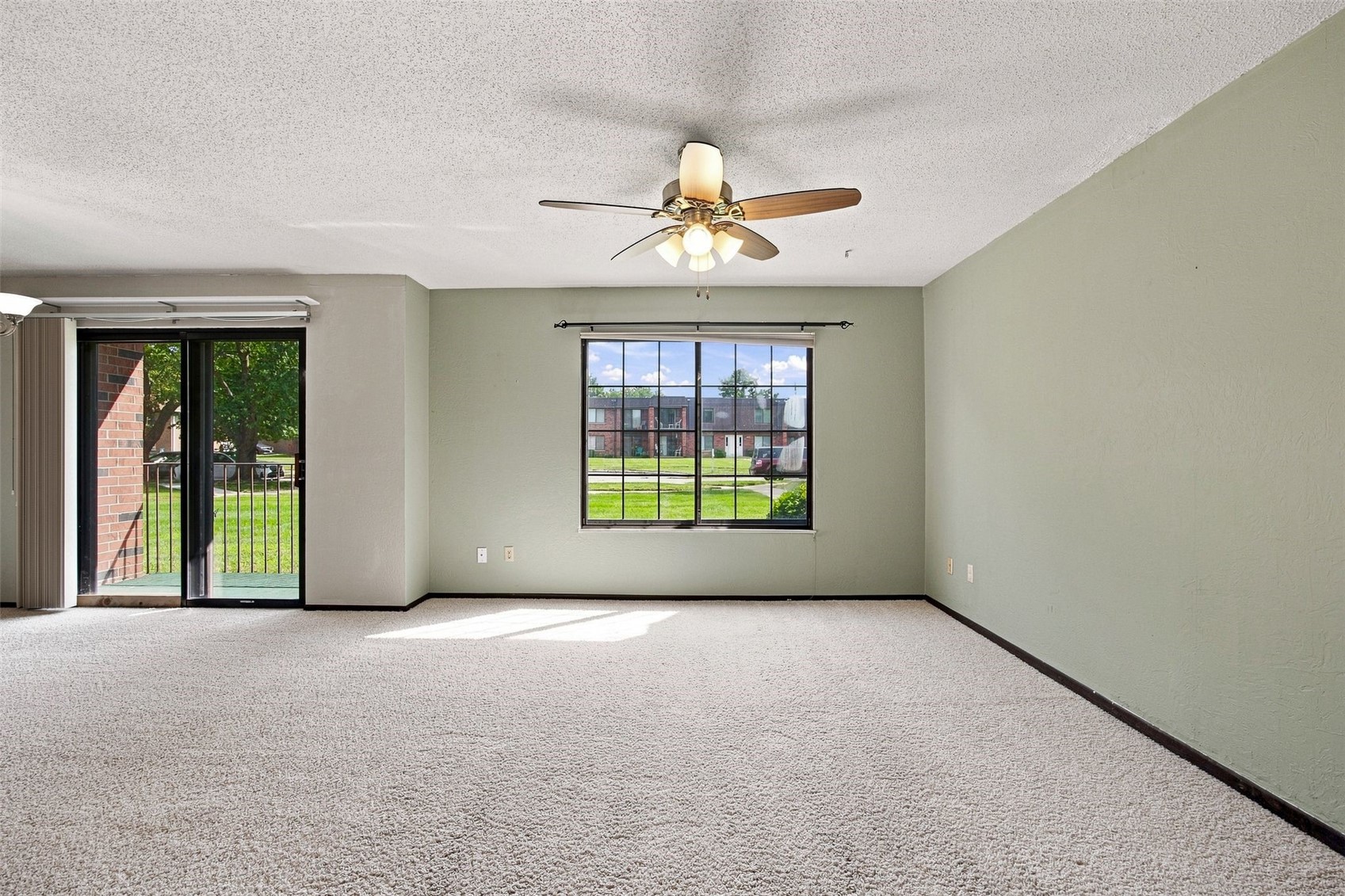 5711 Golden Court NE Cedar Rapids IA 52402