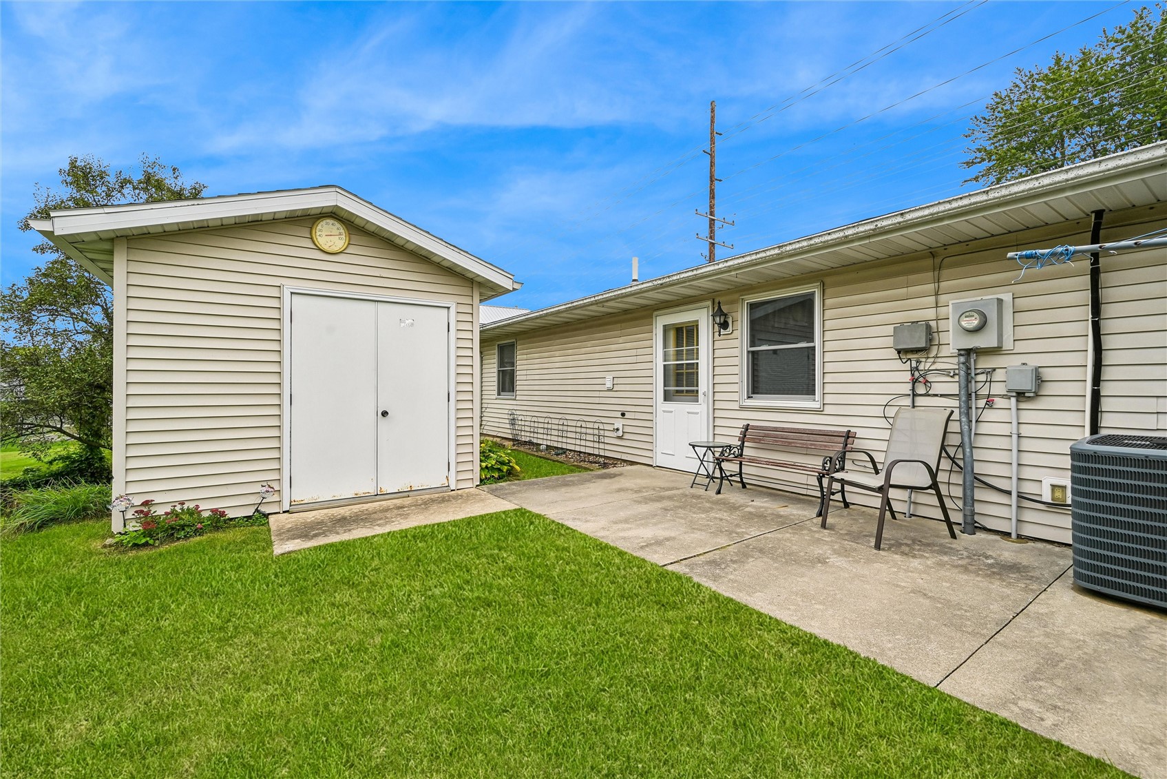 1401 13th Avenue Belle Plaine IA 52208