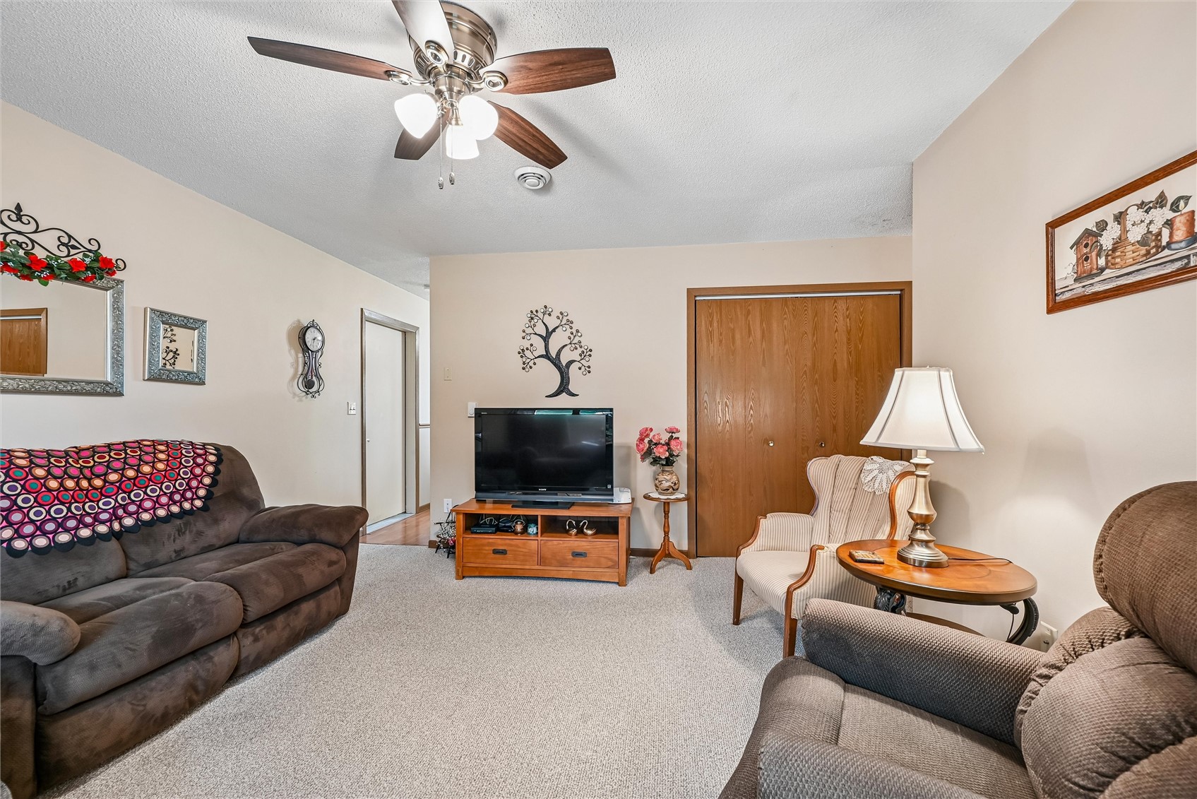 1401 13th Avenue Belle Plaine IA 52208