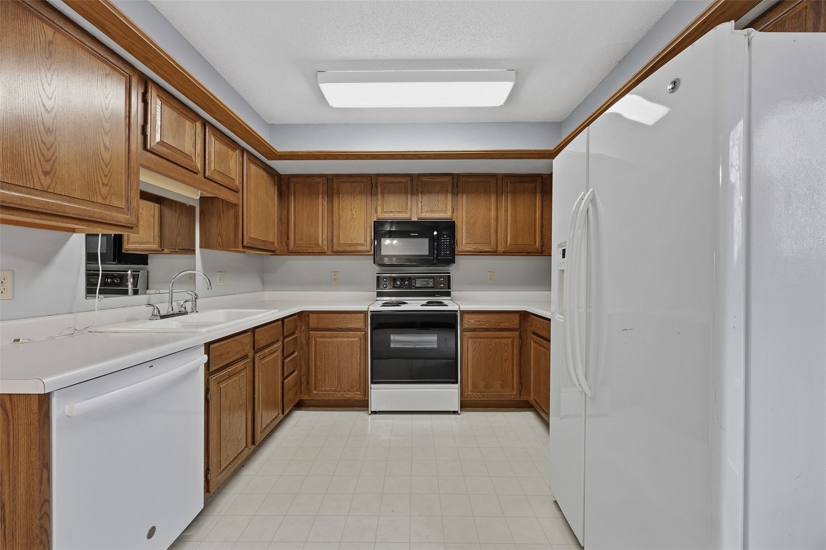 986 Westside Drive Iowa City IA 52246