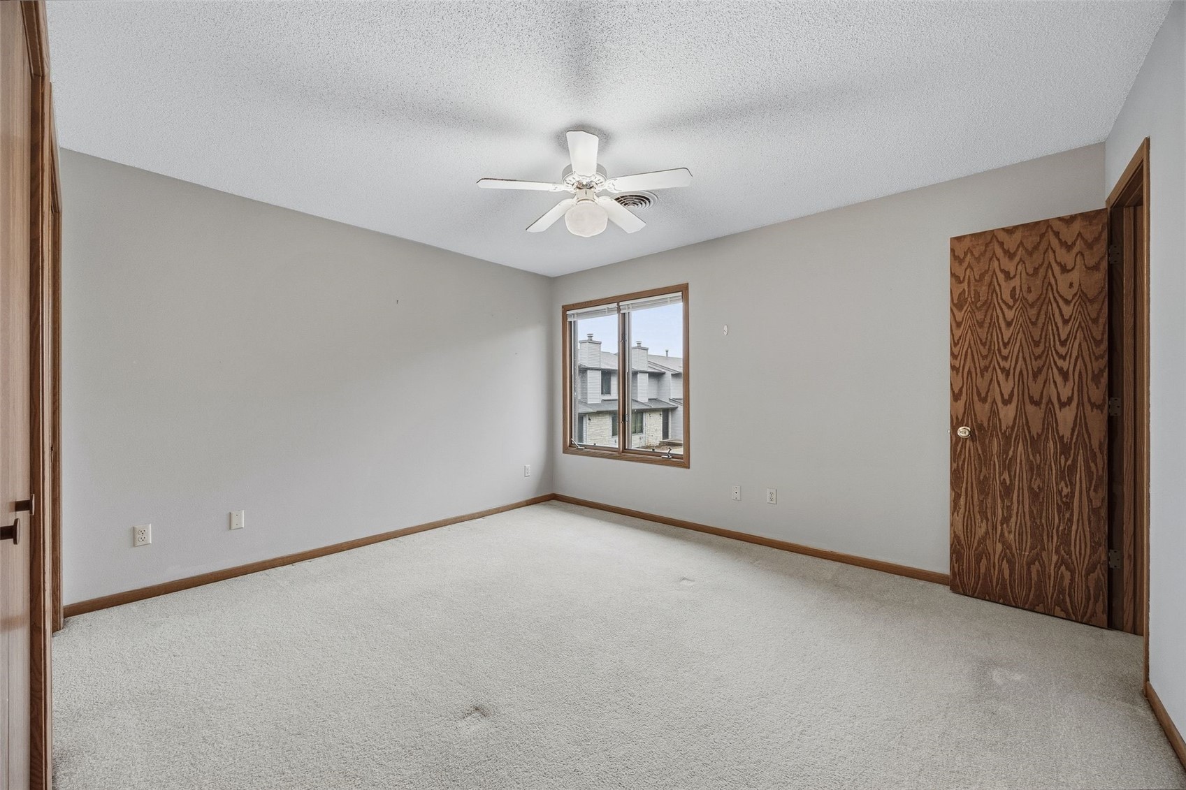 986 Westside Drive Iowa City IA 52246