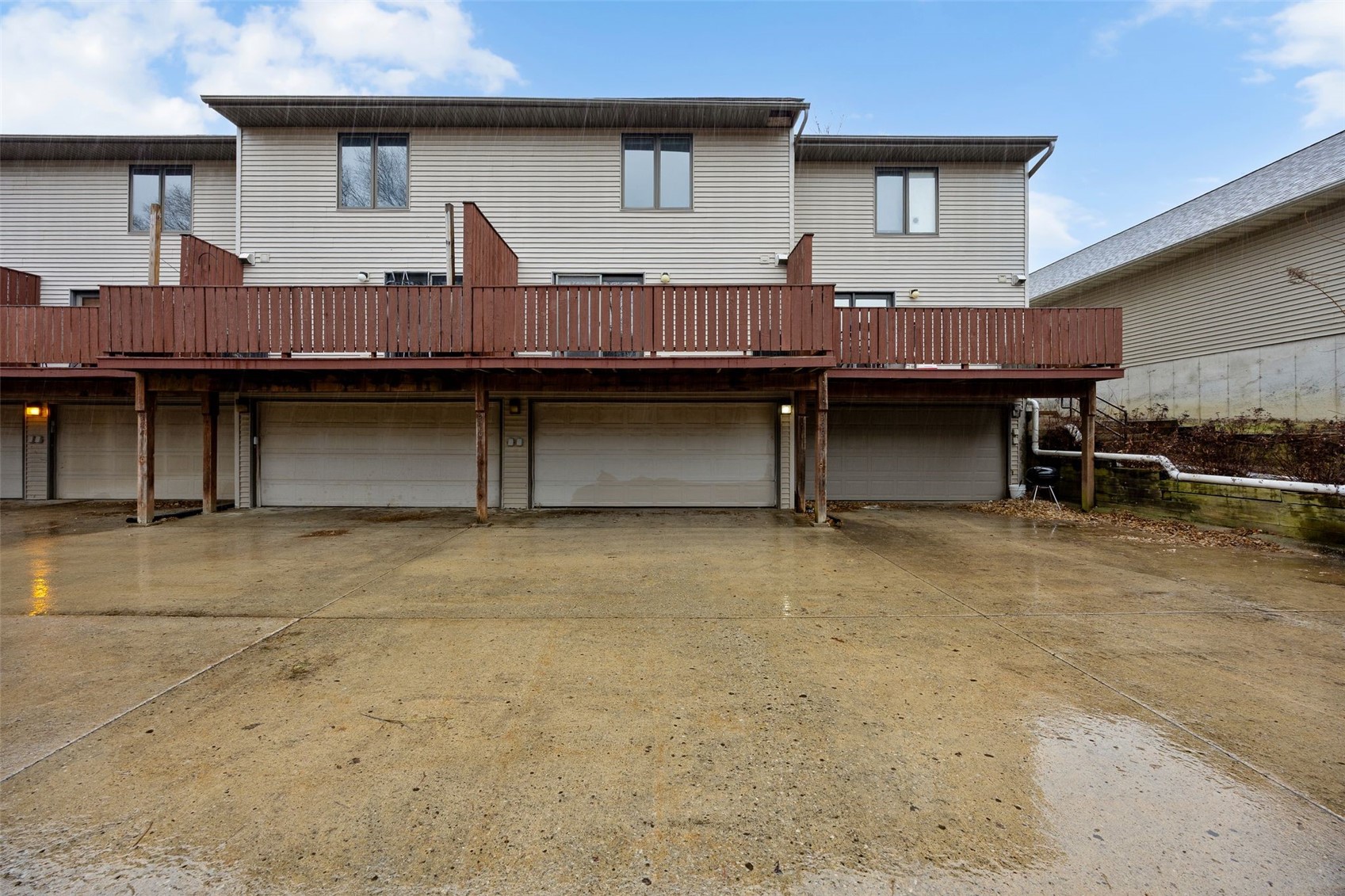 986 Westside Drive Iowa City IA 52246