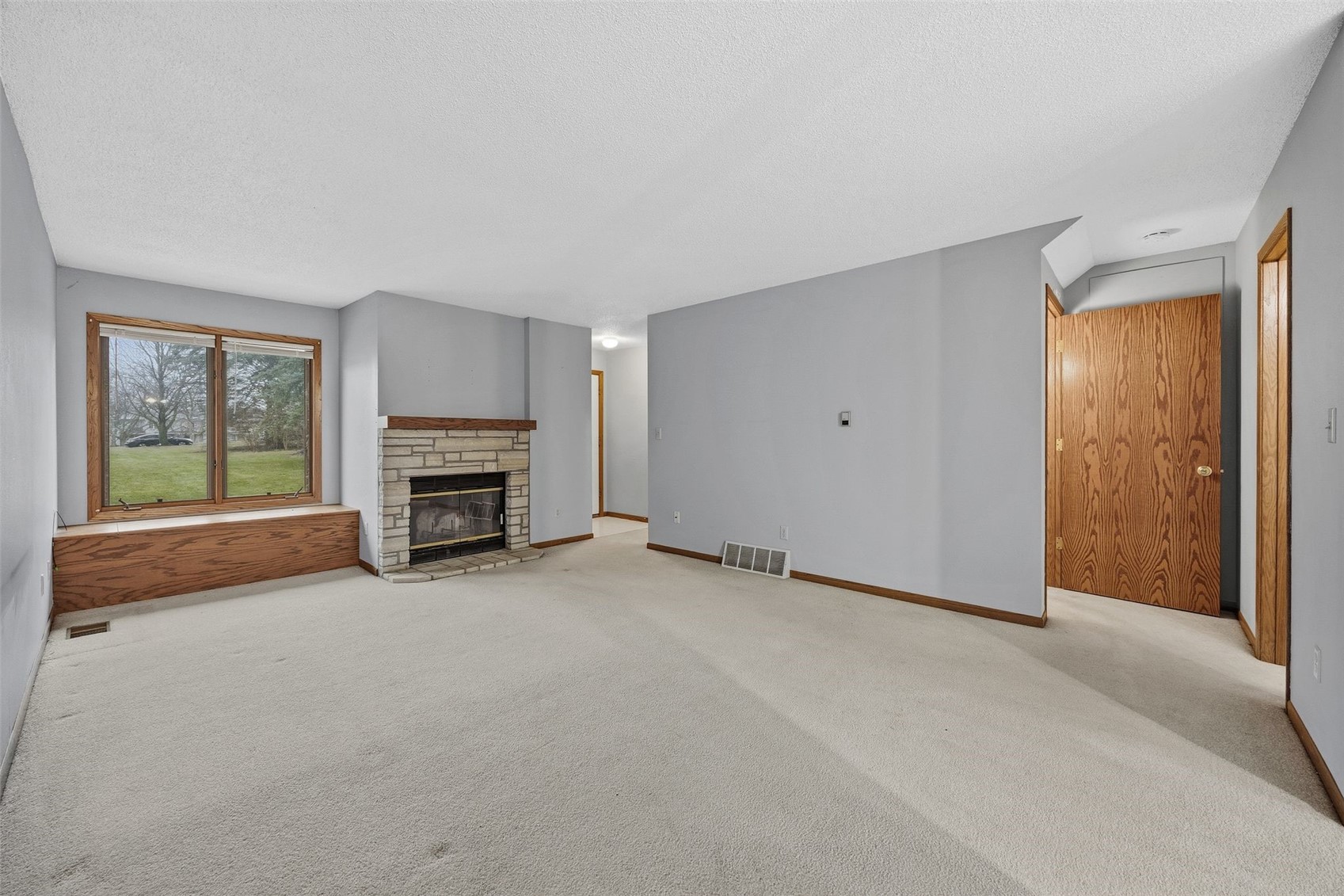 986 Westside Drive Iowa City IA 52246