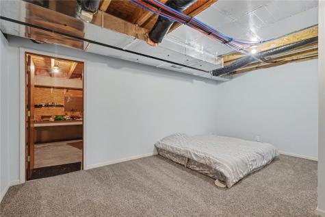 6331 Muirfield Drive Cedar Rapids IA 52404