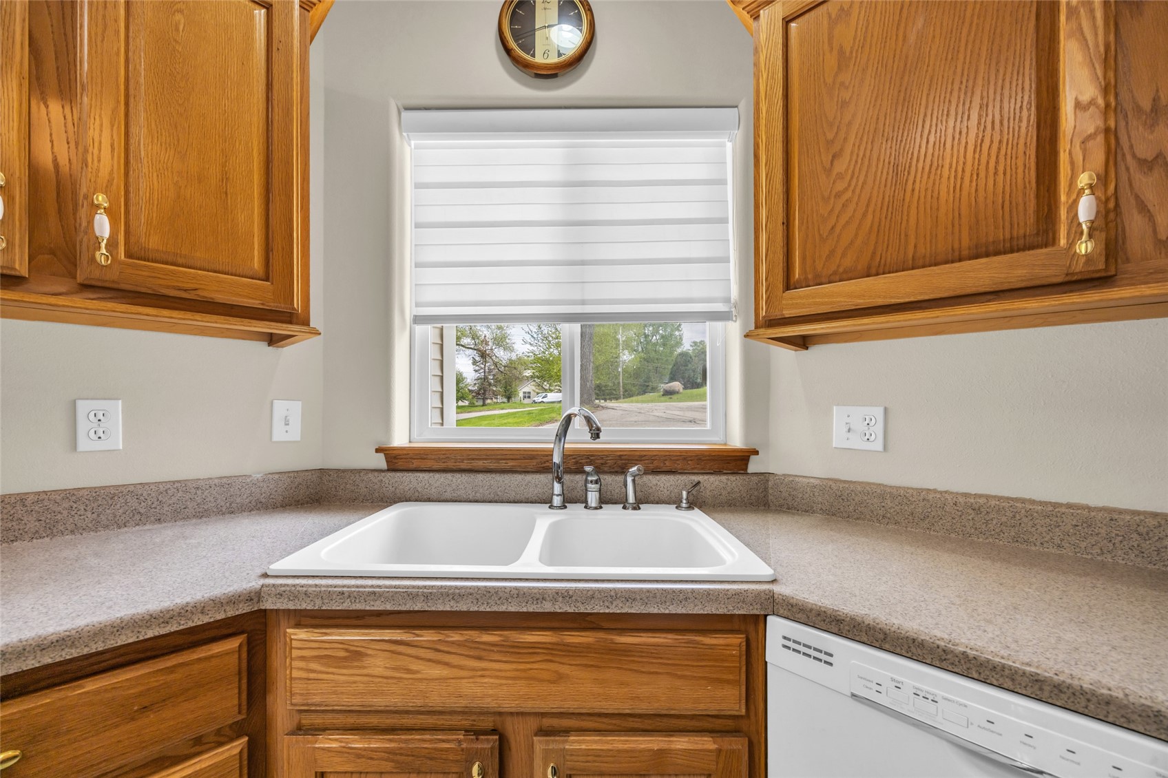 396 Teakwood Lane Cedar Rapids IA 52402