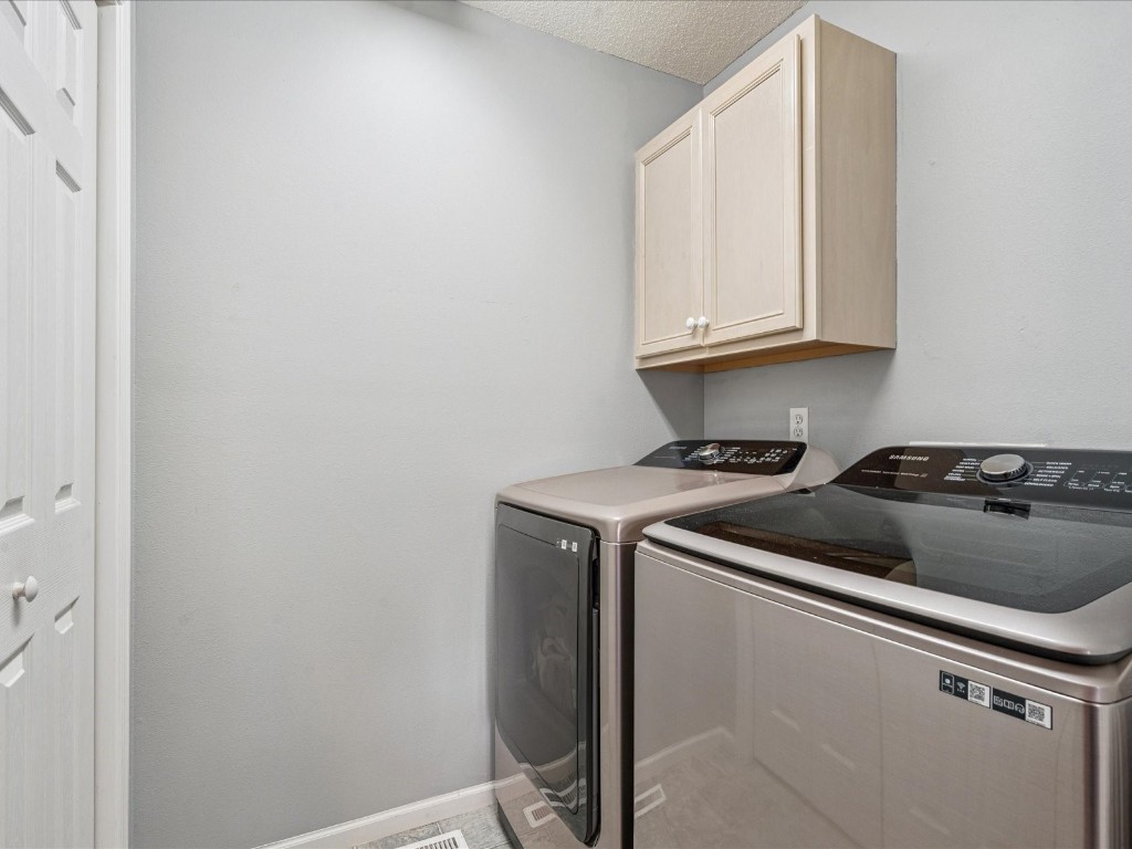 311 Highland Avenue Fairfax IA 52228