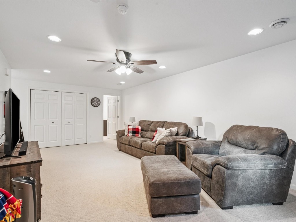 311 Highland Avenue Fairfax IA 52228