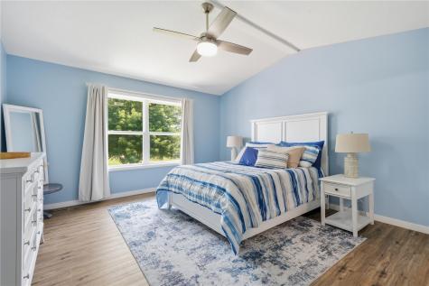 1848 Comisky Court Ely IA 52227
