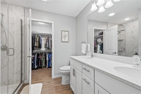 1848 Comisky Court Ely IA 52227
