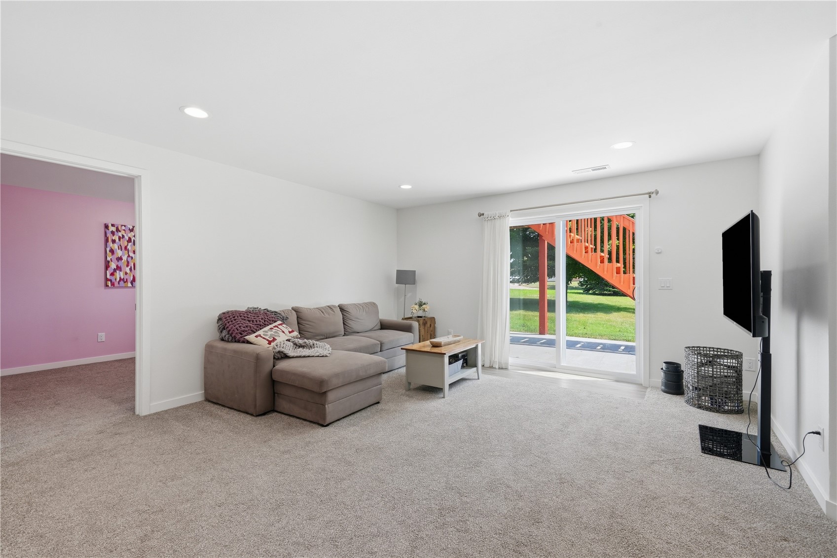 1848 Comisky Court Ely IA 52227