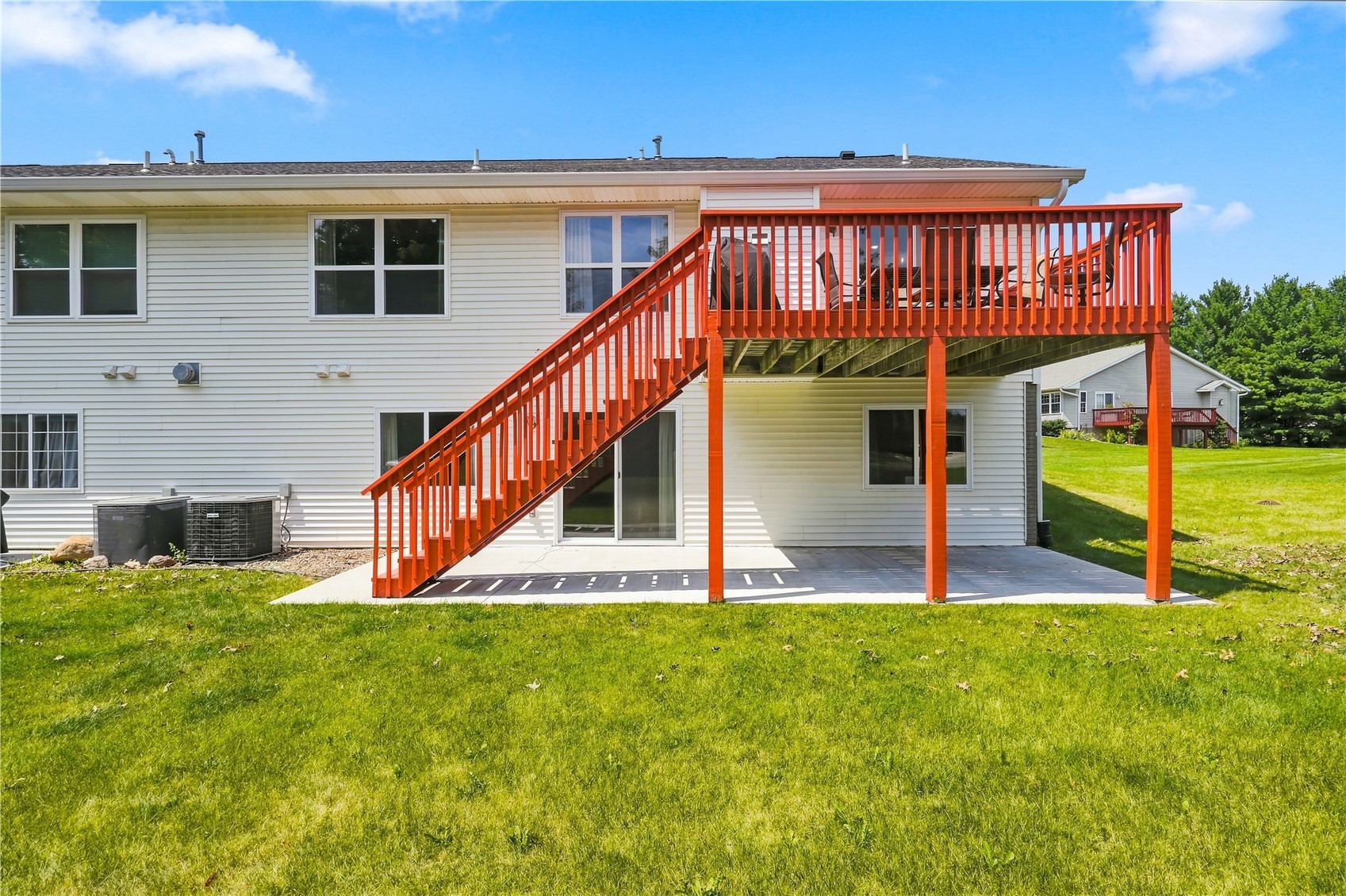 1848 Comisky Court Ely IA 52227