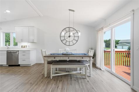 1848 Comisky Court Ely IA 52227
