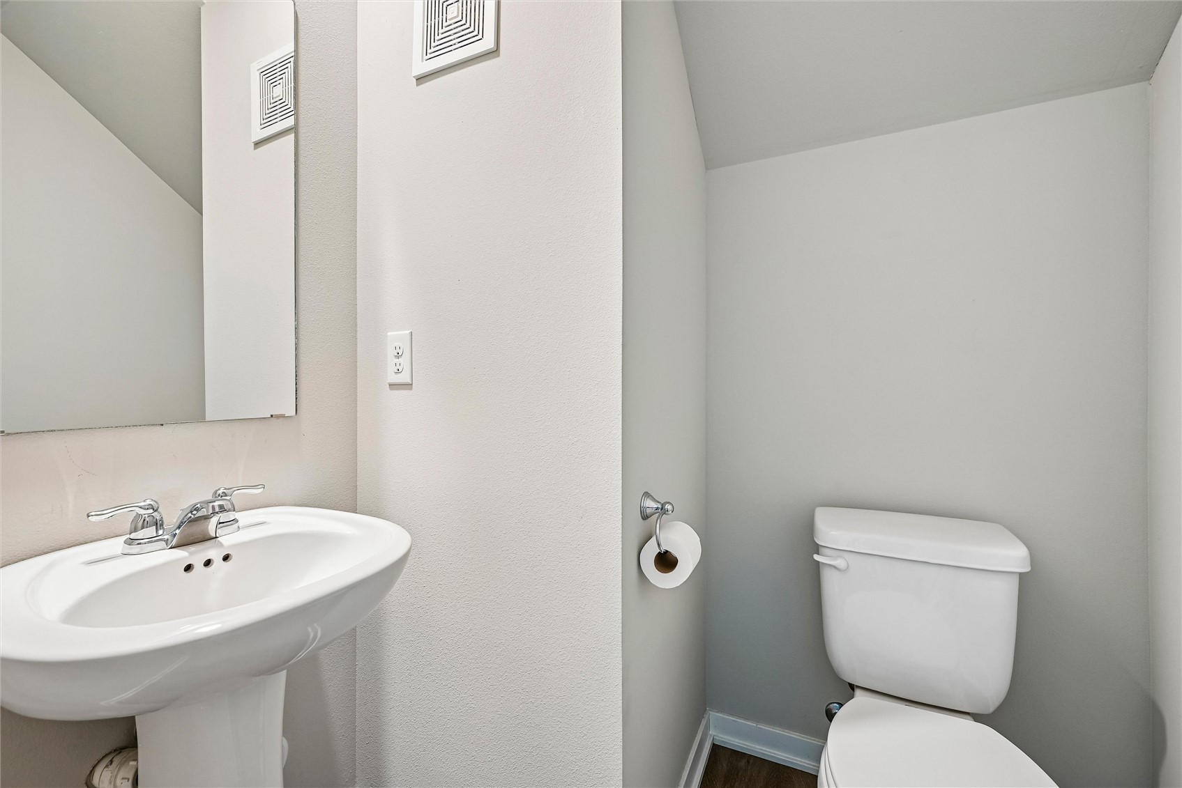 838 Oak Drive Palo IA 52324