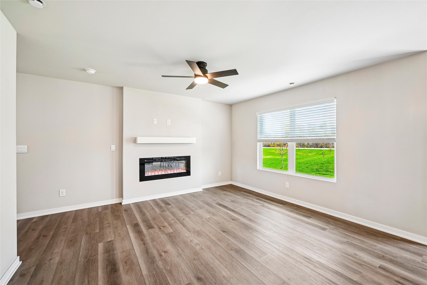 838 Oak Drive Palo IA 52324