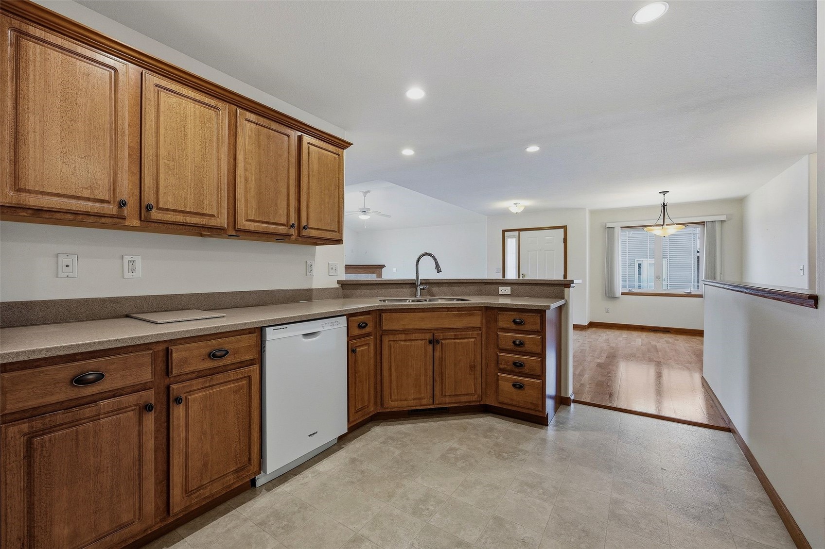 3705 37th Avenue SW Cedar Rapids IA 52404
