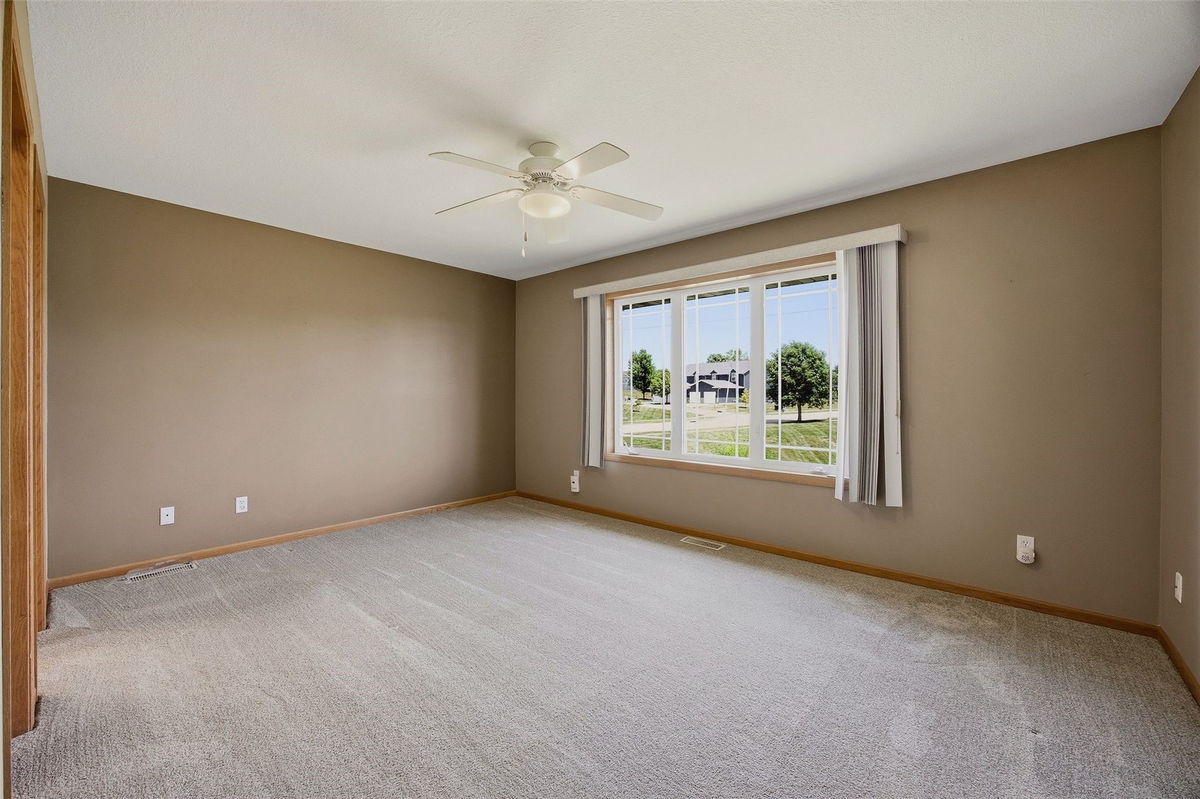 3705 37th Avenue SW Cedar Rapids IA 52404