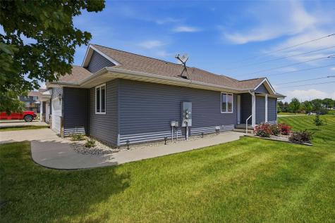 3705 37th Avenue SW Cedar Rapids IA 52404