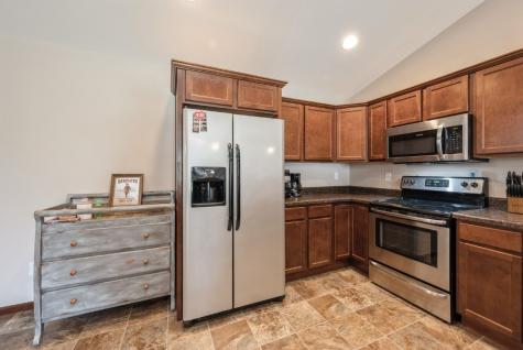 5616 Dostal Drive SW Cedar Rapids IA 52404